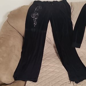 Harley Davidson women's velour 2 piece casual set.